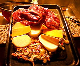 Ingredientes dentro de una bolsa para cocinar